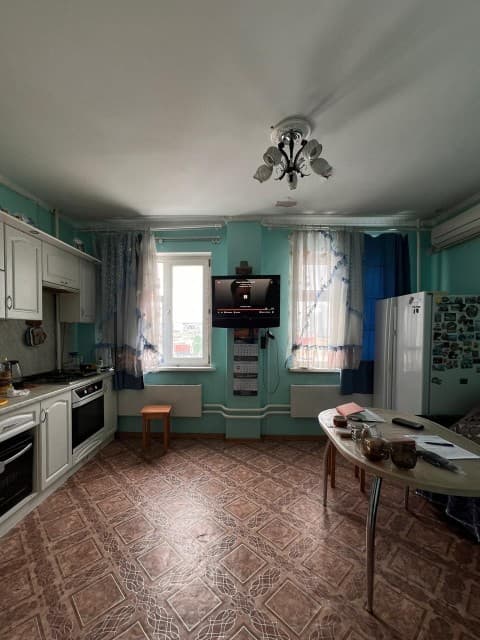 2 комн., 71 м², 112 серия, Областная больница, рынок "Манньыаттаах"