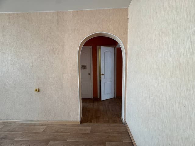 3 комн., Блочный, Площадь Победы 4