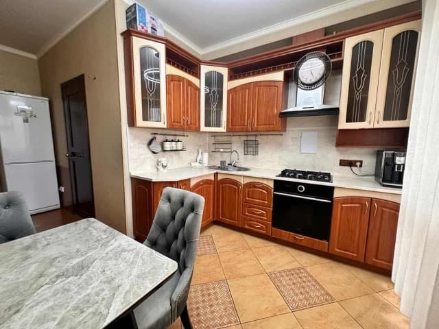 3 комн., 81 м², 112 серия, 202 мкрн. 3