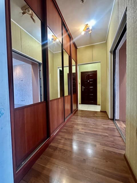 3 комн., 77 м², Инд. планировка, Автовокзал 17