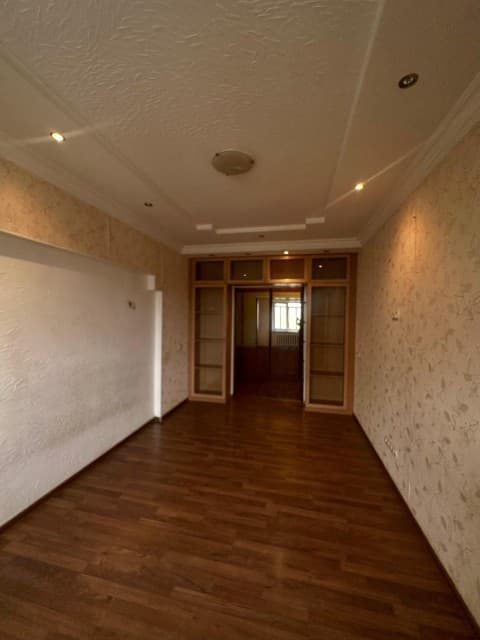 3 комн., 77 м², Инд. планировка, Автовокзал 10
