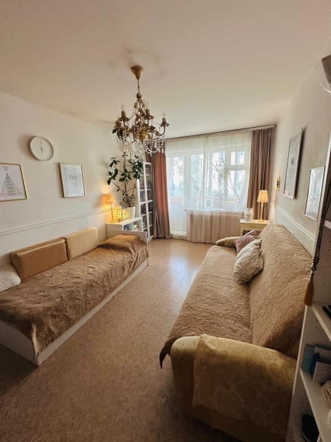 3 комн., 62 м², КПД, Крестьянский рынок, стадион "Туймаада" 4