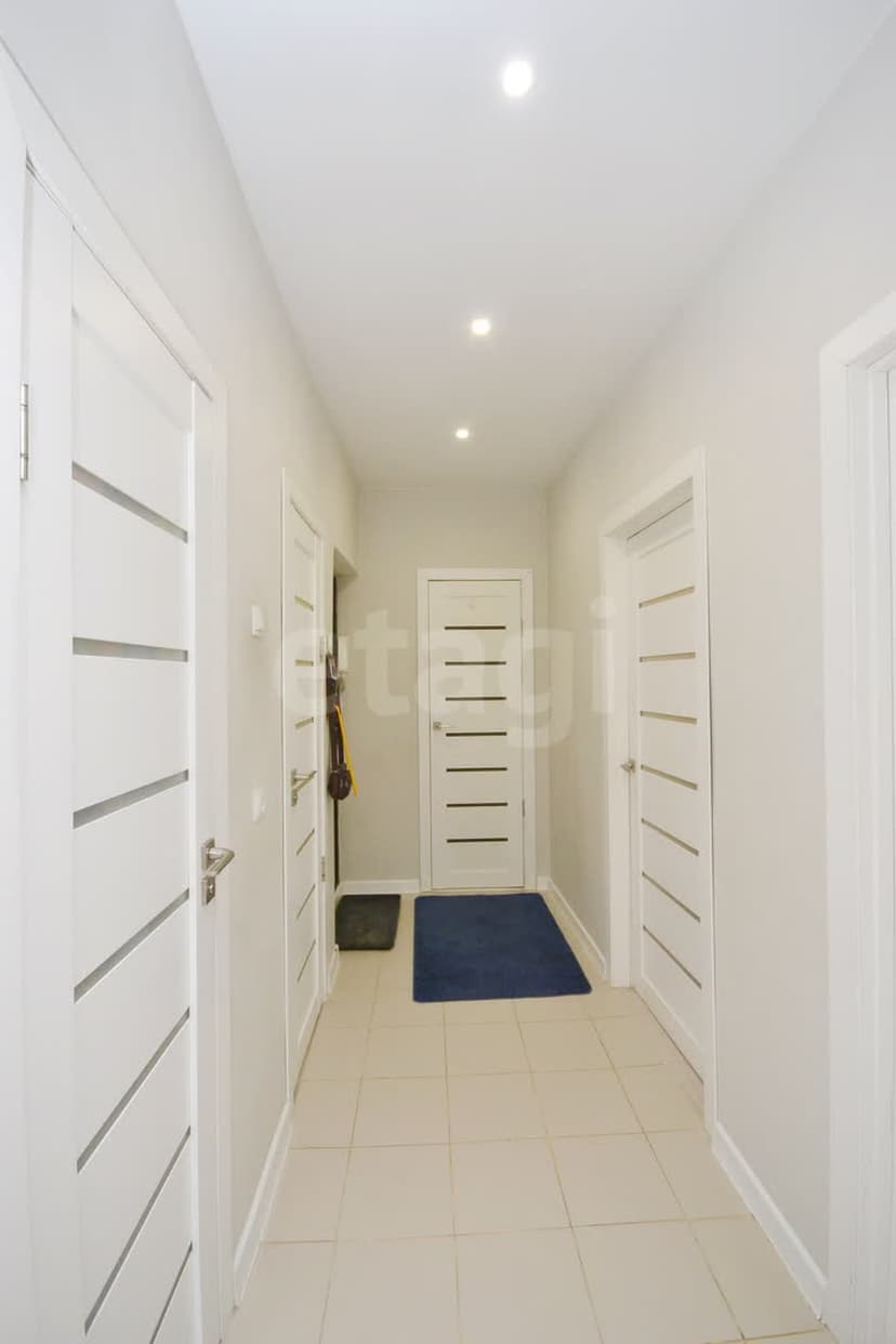 2 комн., 43 м², Инд. планировка 9