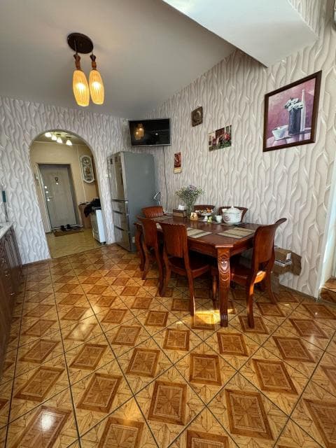 2 комн., 60 м², Инд. планировка, Крестьянский рынок, стадион "Туймаада" 7