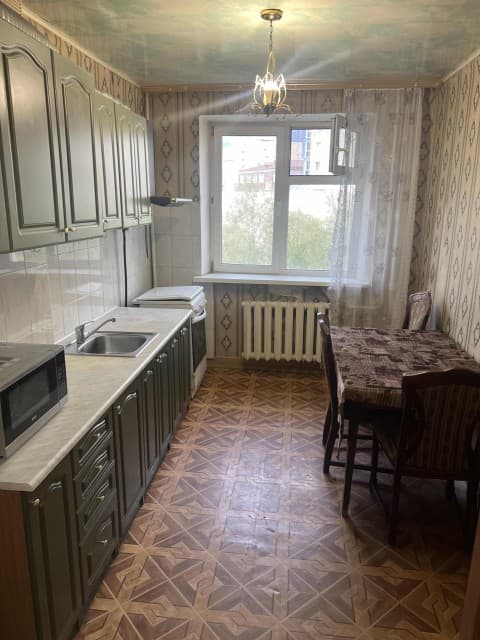 4 комн., 73 м², КПД, Центр - район пл. Комсомольская 5