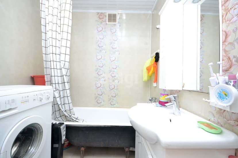 2 комн., 23 м², Инд. планировка 4