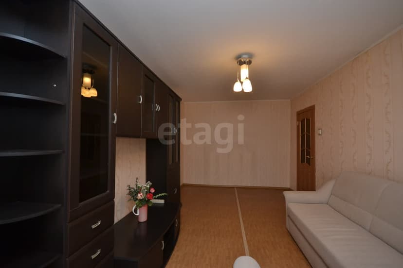 4 комн., 70 м², КПД 4