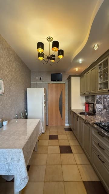 3 комн., 73 м², Инд. планировка, Площадь Победы 4