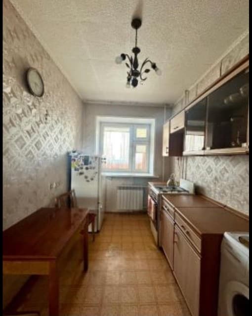 3 комн., Блочный, Сайсары 7