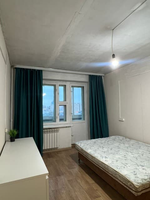 1 комн., 30 м², Блочный, Поликлиника 1