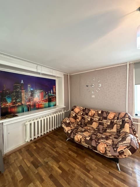 1 комн., 31 м², Блочный, Областная больница, рынок "Манньыаттаах" 8