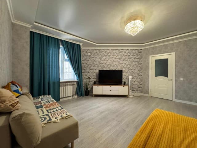 1 комн., 53 м², Монолитно-каркасный, Кинотеатр Лена 3