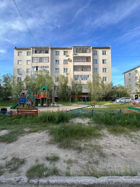 1 комн., 31 м², Блочный, Областная больница, рынок "Манньыаттаах" 20