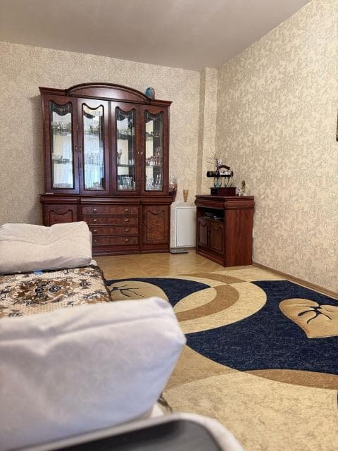 2 комн., 60 м², Инд. планировка, Крестьянский рынок, стадион "Туймаада" 3