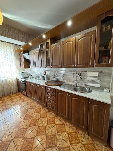 2 комн., 60 м², Инд. планировка, Крестьянский рынок, стадион "Туймаада" 8