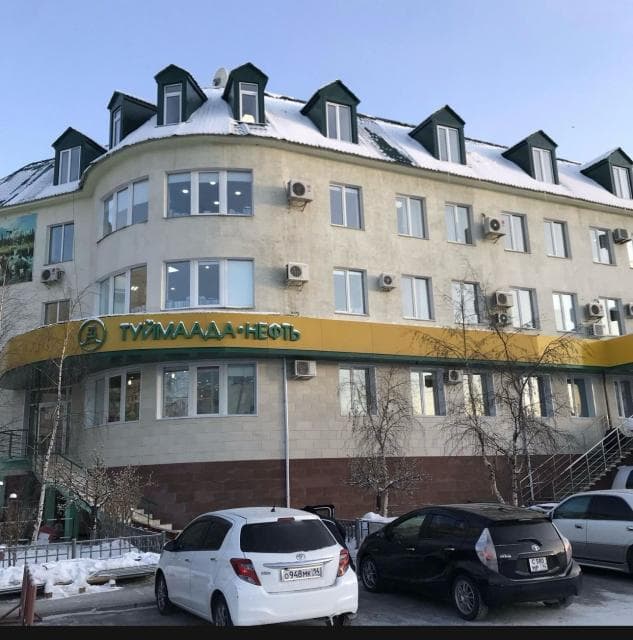2 комн., 60 м², Инд. планировка, Крестьянский рынок, стадион "Туймаада"