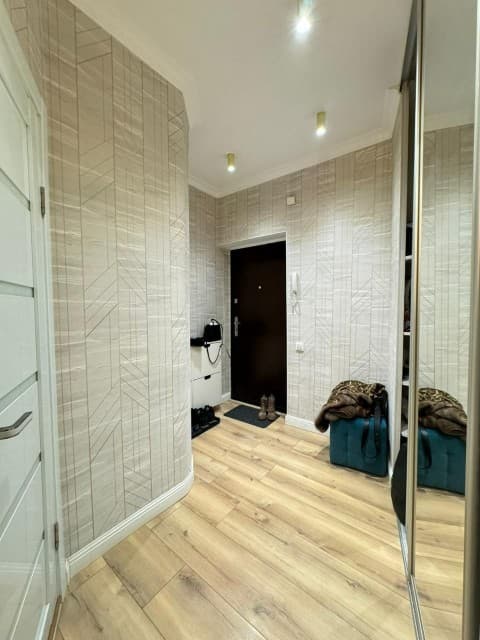 3 комн., 65 м², Монолитно-каркасный, Апельсин 10
