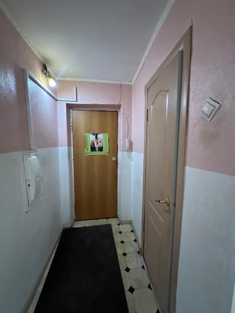 1 комн., 31 м², Блочный, Областная больница, рынок "Манньыаттаах" 13