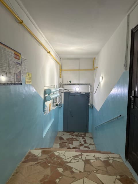 1 комн., 31 м², Блочный, Областная больница, рынок "Манньыаттаах" 17