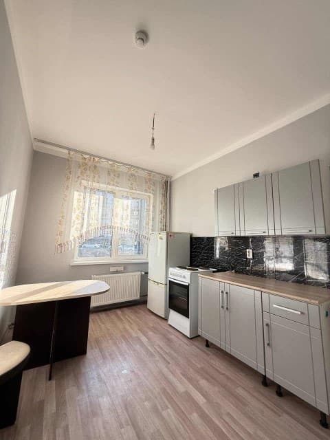2 комн., 47 м², Блочный, Звездный