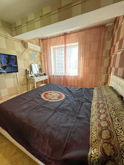 2 комн., 60 м², Инд. планировка, Крестьянский рынок, стадион "Туймаада" 2
