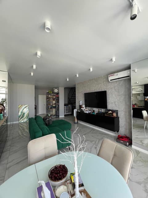 Больше 4 комн., 200 м², Инд. планировка, Залог 5