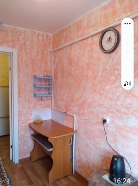 1 комн., 28 м², Дерев. ч/б, 17 квартал 7