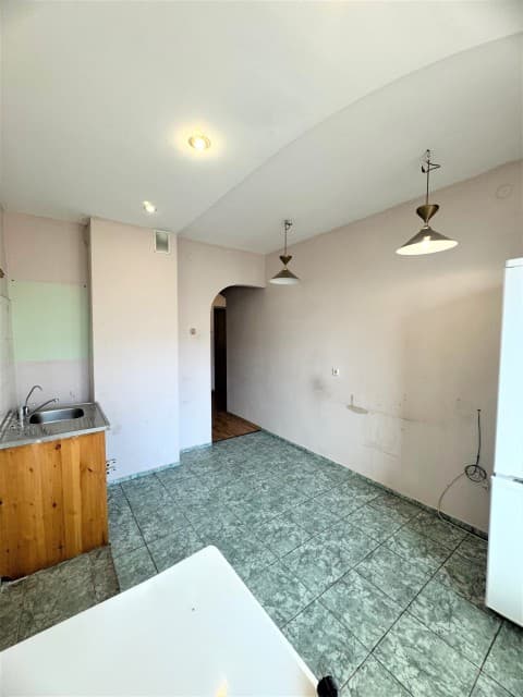 2 комн., 60 м², Монолитно-каркасный, Центр - район пл. Ленина 11