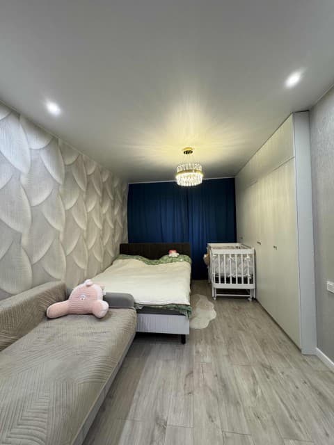 1 комн., 40 м², Монолитно-каркасный, Площадь Победы 7