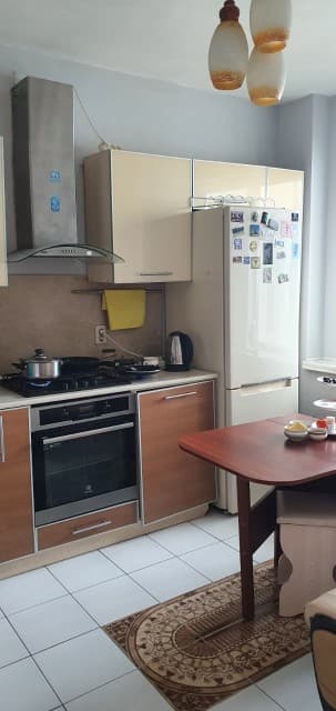 1 комн., 36 м², Блочный, Крестьянский рынок, стадион "Туймаада" 15