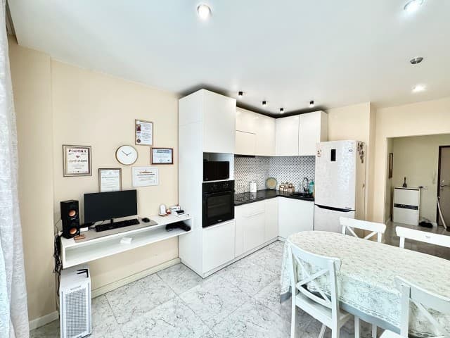 2 комн., 65 м², Монолитно-каркасный, 203 мкрн. 4