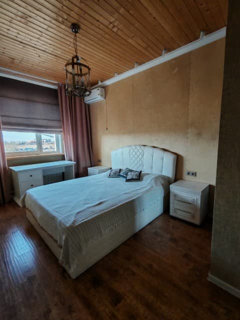 3 комн., 72 м², Блочный, Рынок Столичный 9