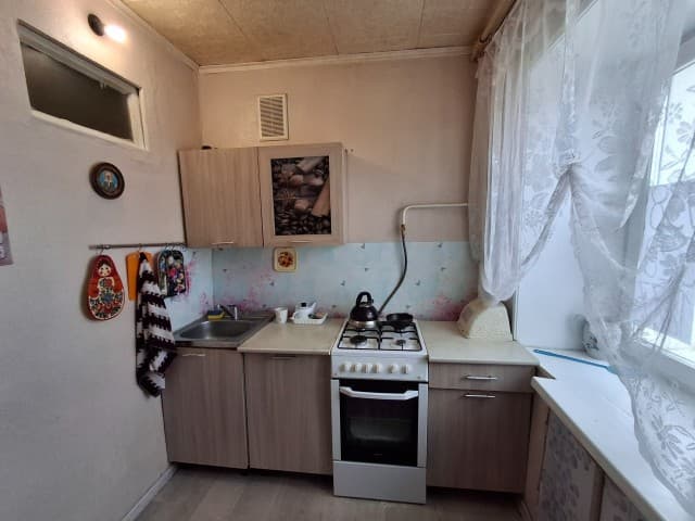 3 комн., 58 м², Блочный, Жатай 8