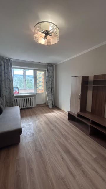 1 комн., 35 м², КПД, Центр - район пл. Дружбы