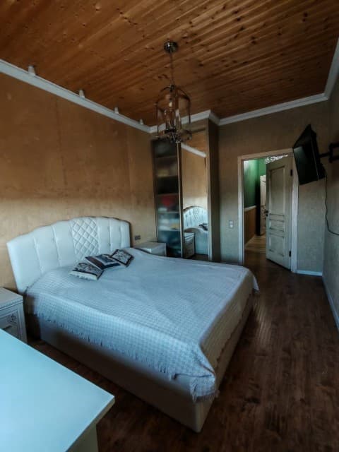 3 комн., 72 м², Блочный, Рынок Столичный 10