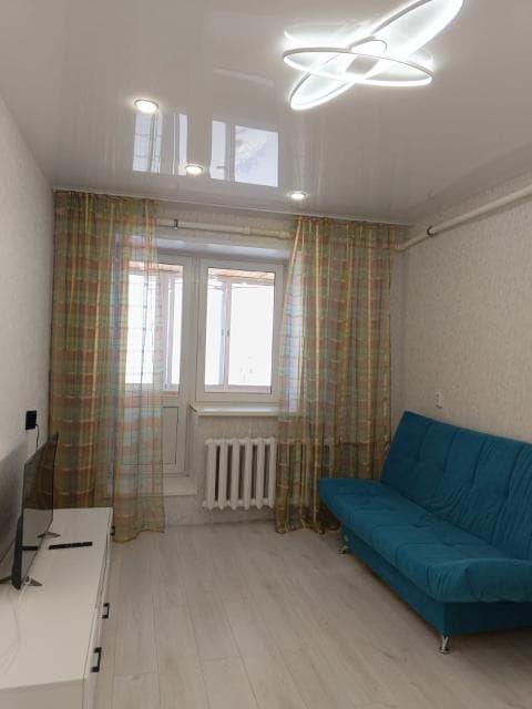 2 комн., 42 м², Блочный, Марха 2