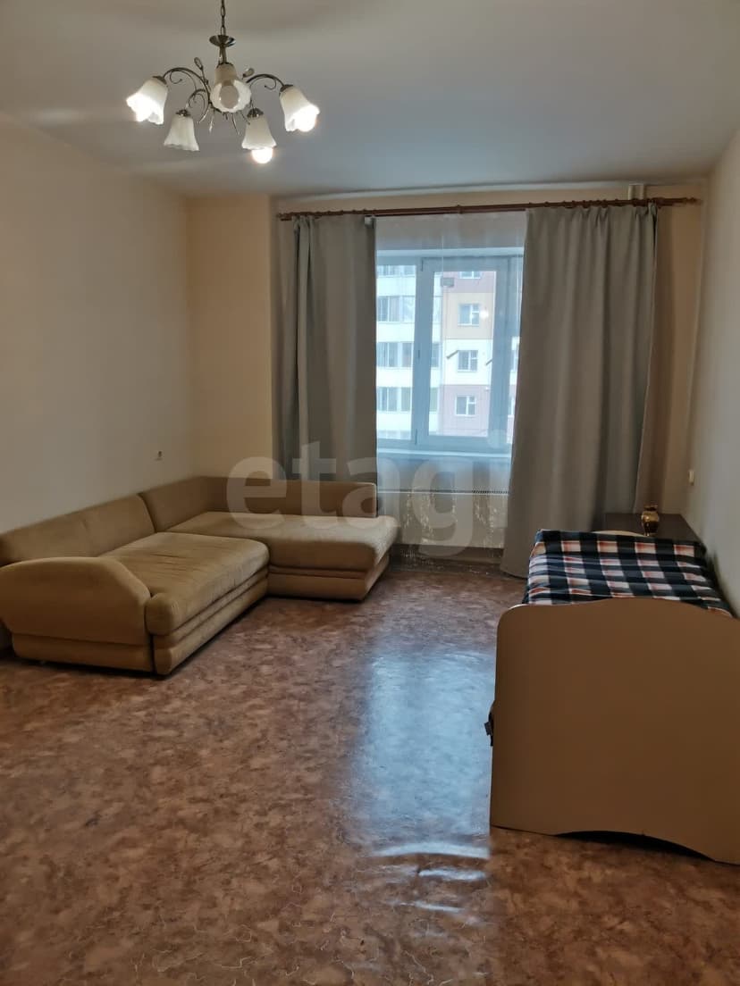1 комн., 43 м², Инд. планировка