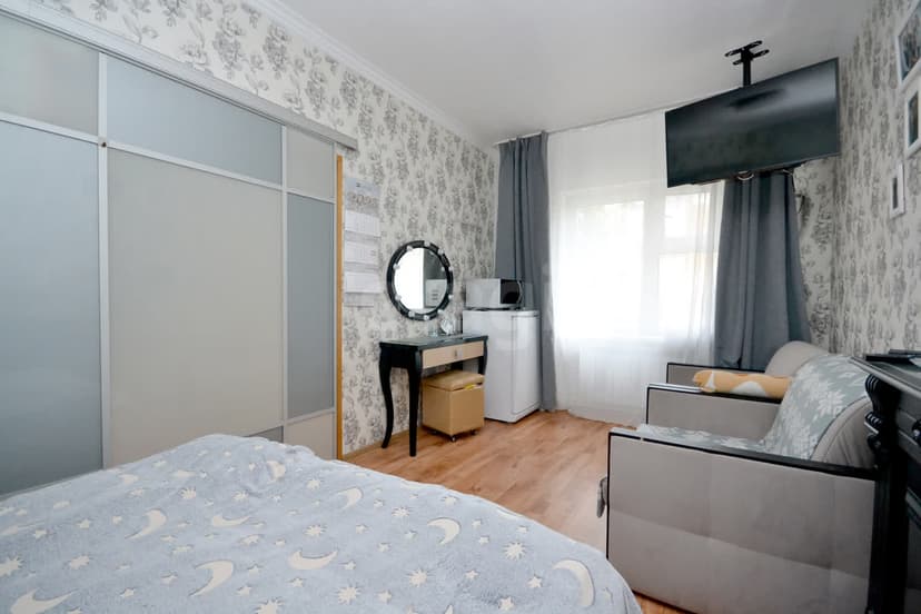 3 комн., 80 м², Инд. планировка 2