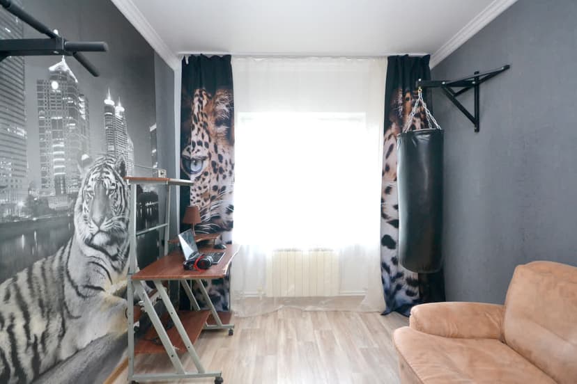 3 комн., 80 м², Инд. планировка 4