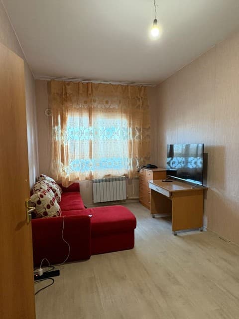1 комн., 31 м², Блочный, Гимеин 8