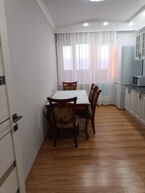1 комн., 53 м², Монолитно-каркасный, Крестьянский рынок, стадион "Туймаада" 15