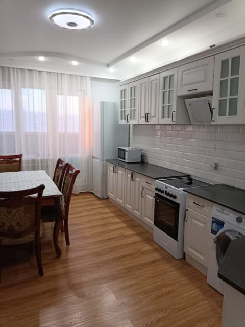 1 комн., 53 м², Монолитно-каркасный, Крестьянский рынок, стадион "Туймаада" 17