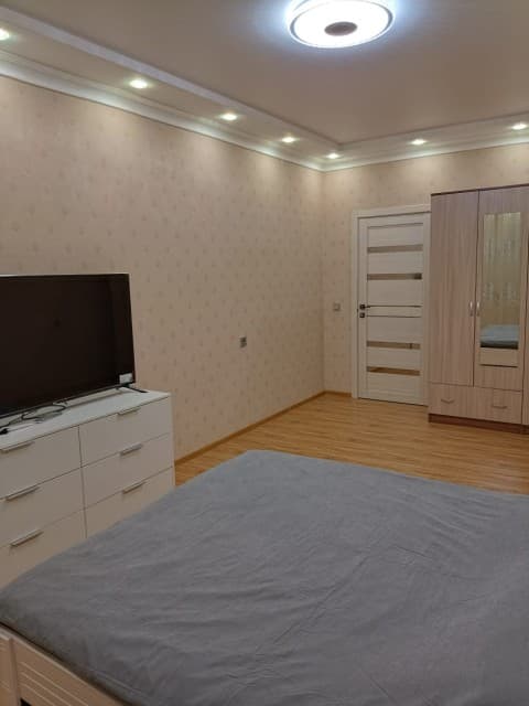 1 комн., 53 м², Монолитно-каркасный, Крестьянский рынок, стадион "Туймаада" 5