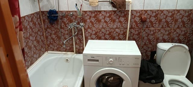2 комн., 49 м², Хрущевка, Площадь Победы 6