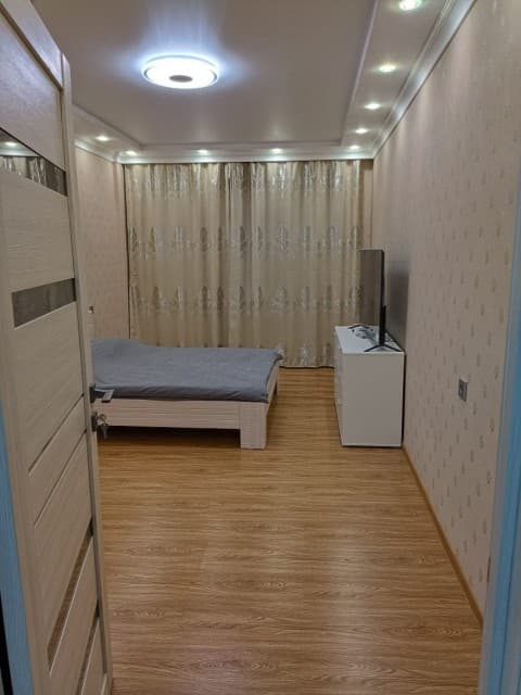 1 комн., 53 м², Монолитно-каркасный, Крестьянский рынок, стадион "Туймаада" 7