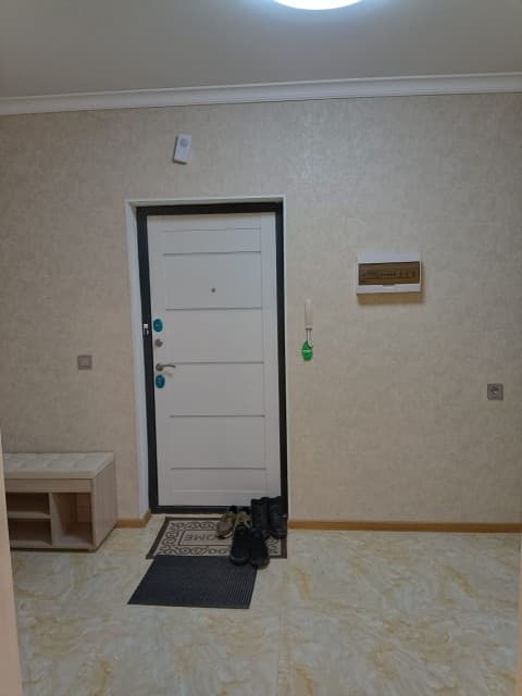 1 комн., 53 м², Монолитно-каркасный, Крестьянский рынок, стадион "Туймаада" 4