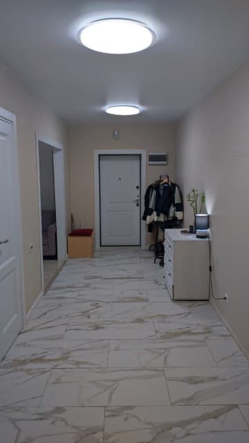 Больше 4 комн., 121 м², Инд. планировка, Областная больница, рынок "Манньыаттаах"
