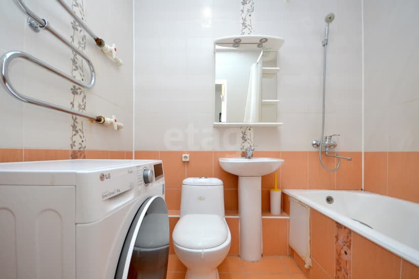 1 комн., 42 м², Монолитно-каркасный 8