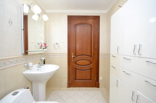 Больше 4 комн., 270 м², Инд. планировка, Центр - район пл. Ленина 11