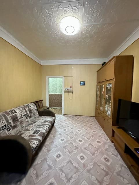 3 комн., 62 м², Сталинка, Студгородок 5